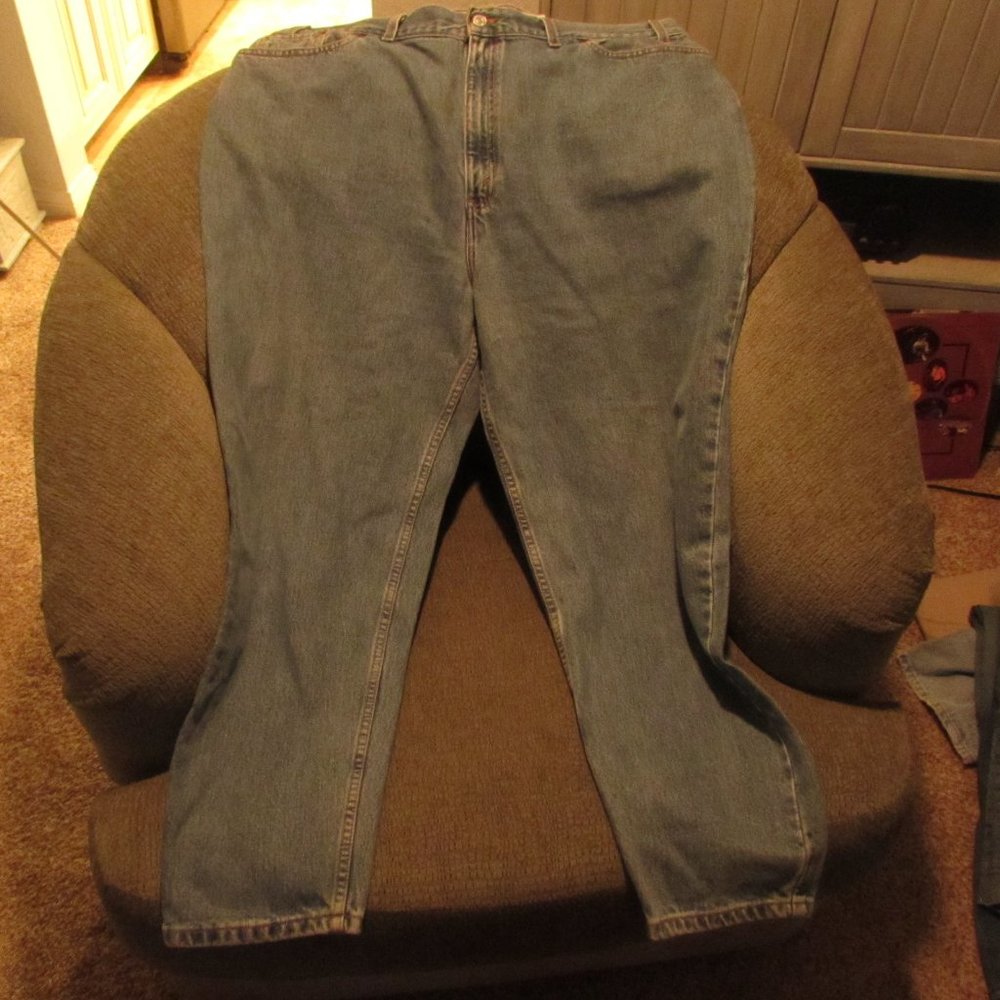 LEVIS 550 RELAXED FIT TAPERED LEG USA SIZE 22